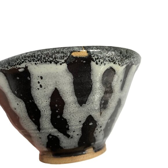 Amateur Pottery Small Bowl Stripe Glazed - Picture 7 of 11